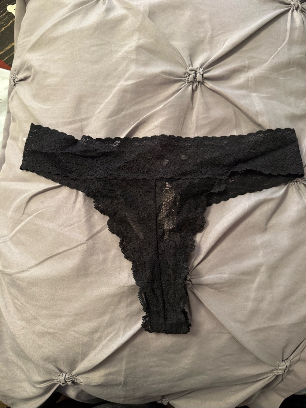 NWT Victoria’s Secret thong/tanga size Large in black lace